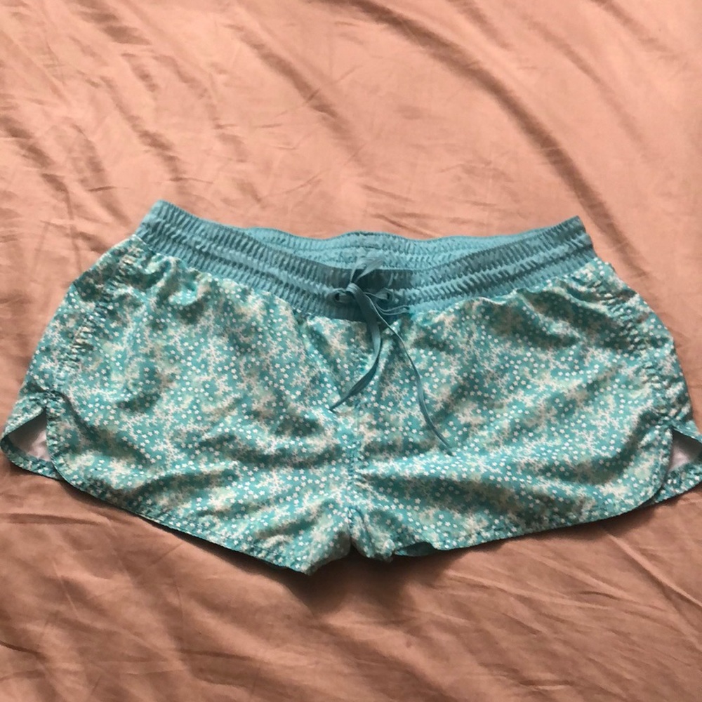 Old Navy Green Stars and Flakes Shorts